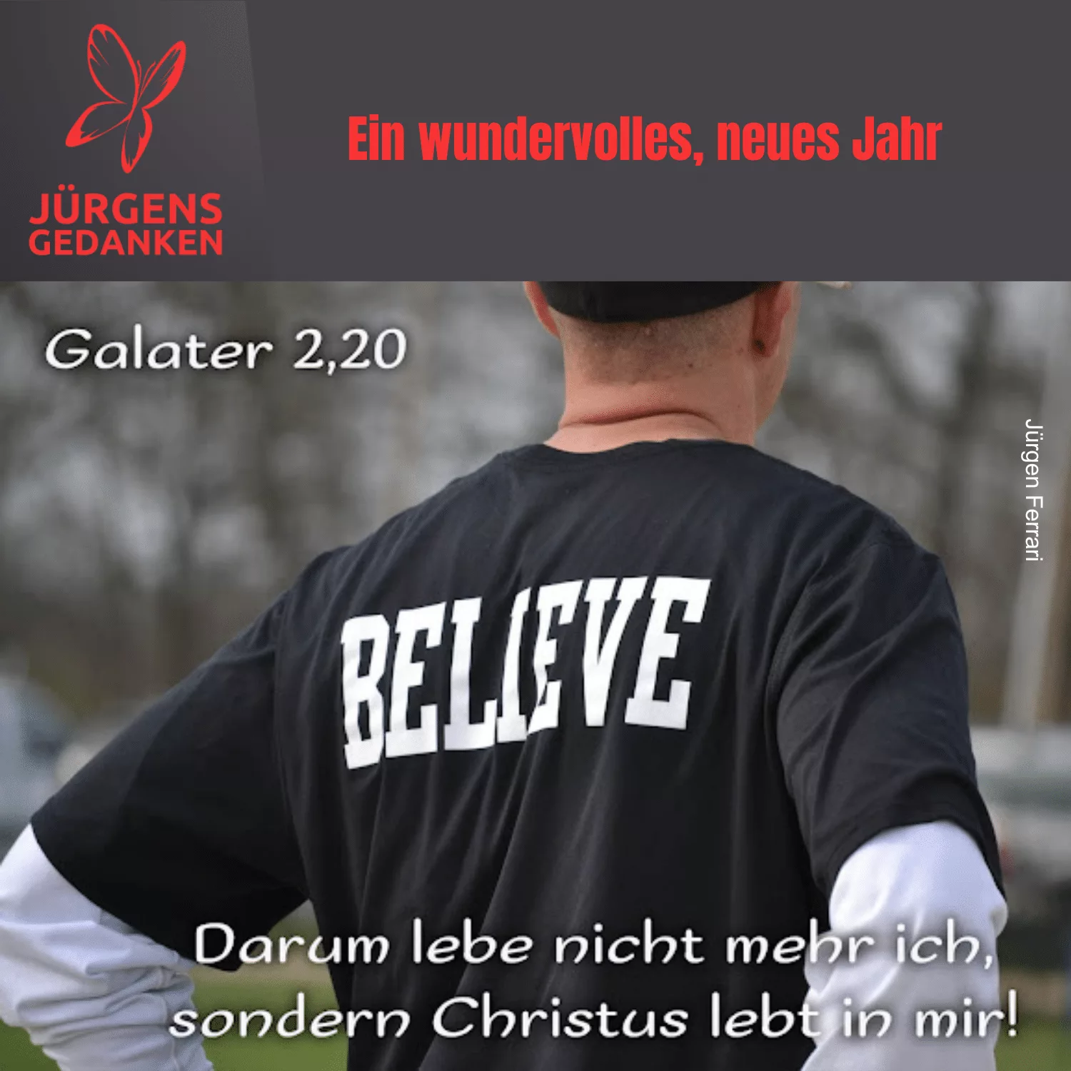 Trainer mit schwarzem Shirt