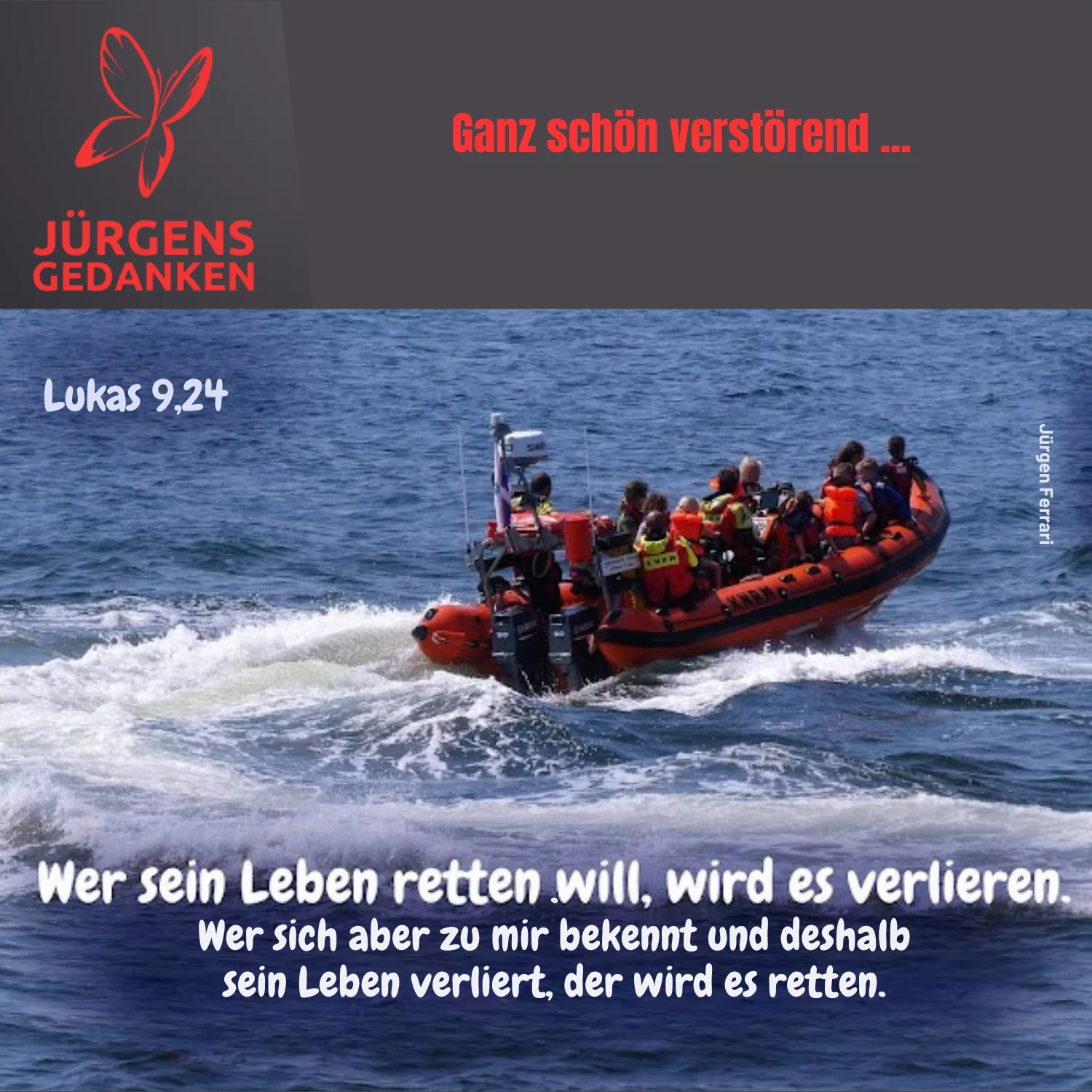 Schlauchboot mit vielen Menschen