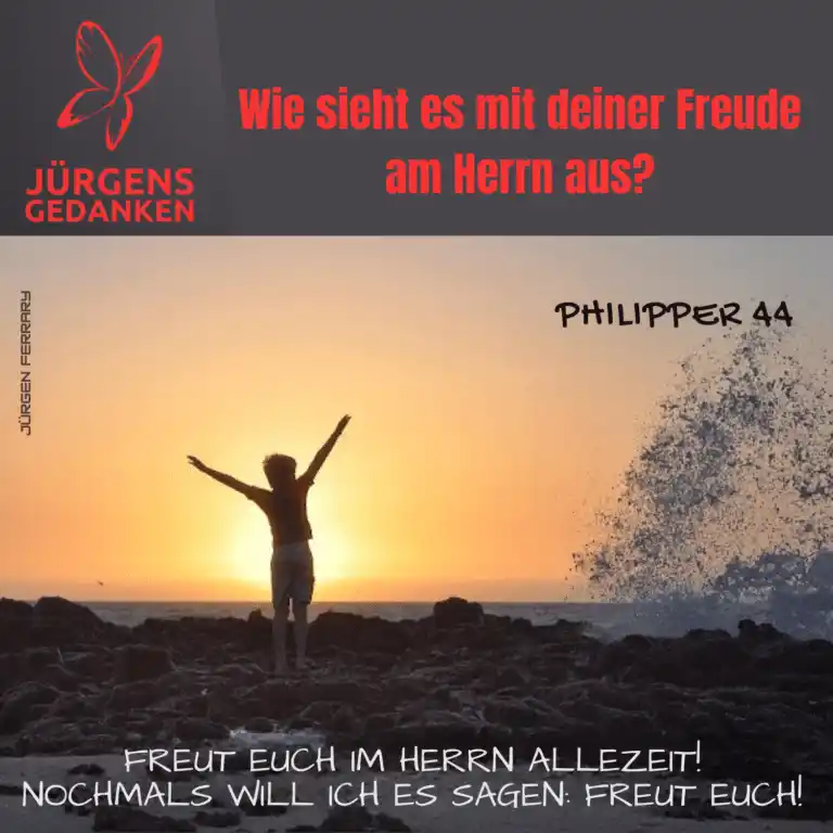 Mensch mit Armen in der Luft im Sonnenschein