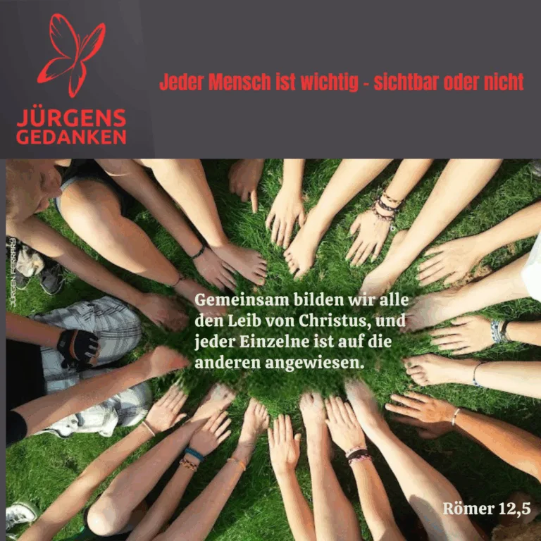 Hände und Füße im Kreis auf einer Wiese