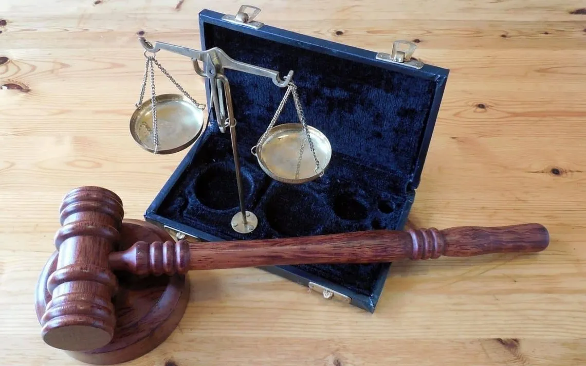 Hammer, Wage fürs Gericht